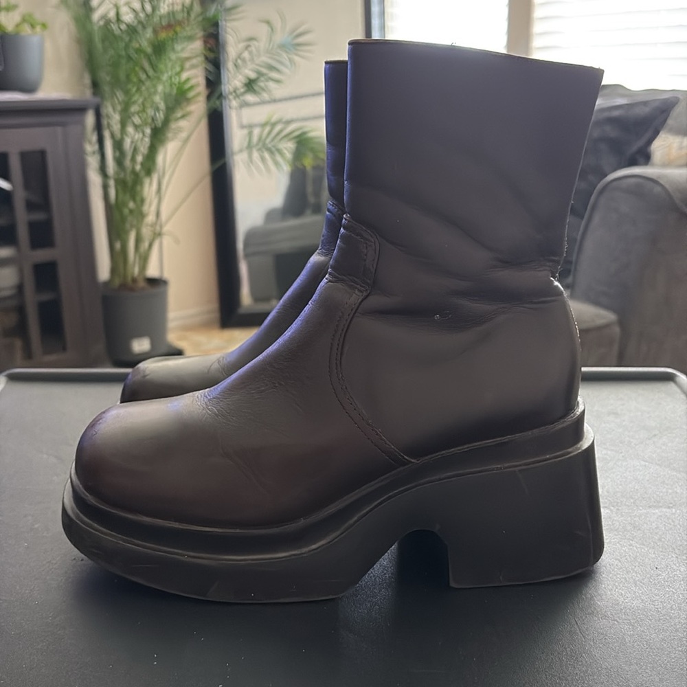VTG STEVE MADDEN “Rare”!Leather Chunky Boots 90s Y2K - Picture 5 of 15